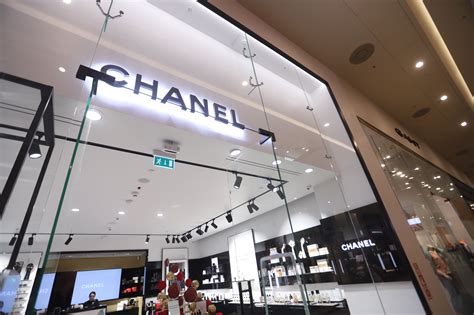 chanel closing down|Chanel fashion news.